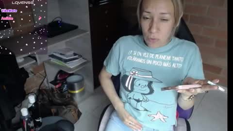 Snapshot of cristin_doll chatting on June 1, 2026, 7:48 pm cristina online show from June 1, 2026, 7:48 pm