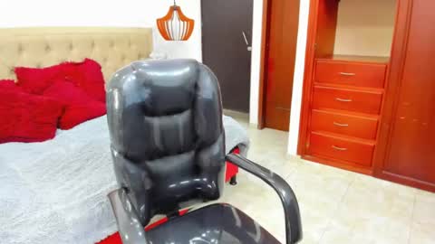 CRISTOFER  online show from March 14, 2026, 6:57 pm