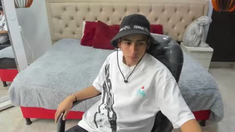 CRISTOFER  online show from March 15, 2026, 5:52 pm