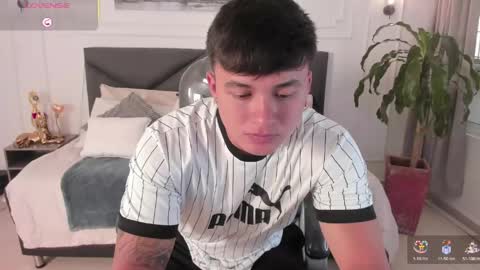 Snapshot of cristopher_strong chatting on May 9, 2026, 1:16 pm Cristopher online show from May 9, 2026, 1:16 pm