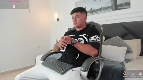 Snapshot of cristopher_strong chatting on May 11, 2026, 2:12 pm Cristopher online show from May 11, 2026, 2:12 pm