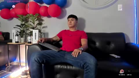 Snapshot of cristopher_strong chatting on June 12, 2026, 12:26 pm Cristopher online show from June 12, 2026, 12:26 pm