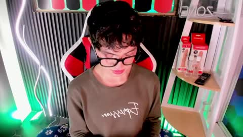 Cristopher  online show from April 29, 2026, 6:14 pm