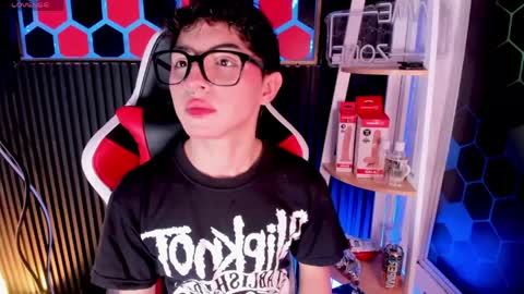 Cristopher  online show from April 30, 2026, 8:57 pm