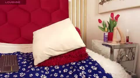 Cristopher  online show from June 15, 2026, 8:44 pm