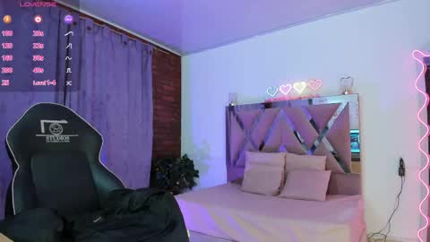 cristy_tay online show from April 25, 2026, 1:41 pm