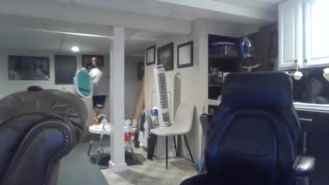 Snapshot of crm400 chatting on September 27, 2025, 12:48 am billybasement online show from September 27, 2025, 12:48 am