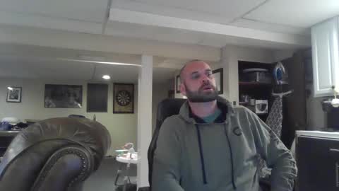 Snapshot of crm400 chatting on October 5, 2025, 1:48 am billybasement online show from October 5, 2025, 1:48 am