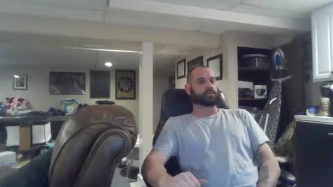 Snapshot of crm400 chatting on November 12, 2025, 1:39 am billybasement online show from November 12, 2025, 1:39 am