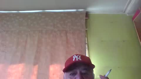 Snapshot of crmperez chatting on March 22, 2026, 7:17 pm crmperez online show from March 22, 2026, 7:17 pm