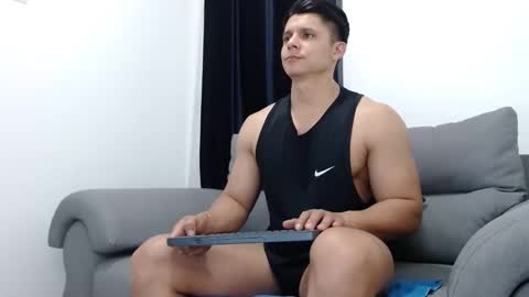 Snapshot of crosse4you chatting on December 28, 2024, 7:33 am Leo online show from December 28, 2024, 7:33 am