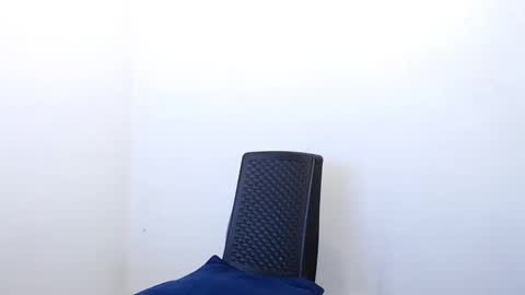 Snapshot of crosse4you chatting on February 4, 2026, 4:29 am Leo online show from February 4, 2026, 4:29 am