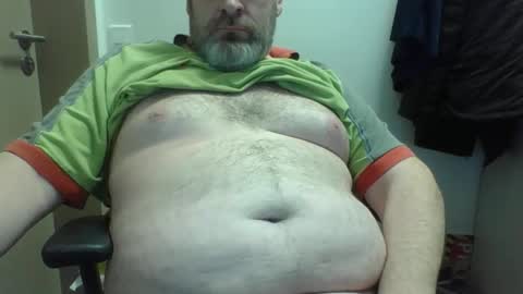 Snapshot of crouch1 chatting on February 11, 2026, 11:48 am Crouch1 online show from February 11, 2026, 11:48 am