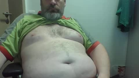Snapshot of crouch1 chatting on May 5, 2026, 10:34 am Crouch1 online show from May 5, 2026, 10:34 am