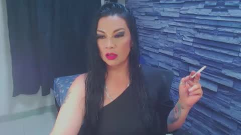 Snapshot of cruela_deviil chatting on October 7, 2025, 2:20 am cruela_deviil online show from October 7, 2025, 2:20 am