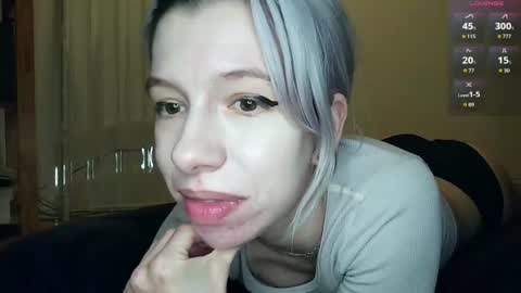Snapshot of cruellagoth chatting on June 15, 2026, 11:18 pm Cruella online show from June 15, 2026, 11:18 pm