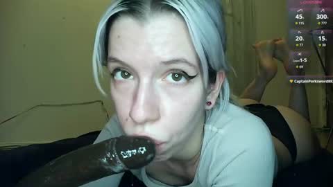 Snapshot of cruellagoth chatting on July 3, 2026, 1:12 am Cruella online show from July 3, 2026, 1:12 am