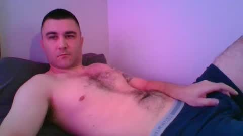 Snapshot of crush380 chatting on December 7, 2024, 2:35 pm Crush380 online show from December 7, 2024, 2:35 pm