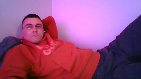 Snapshot of crush380 chatting on December 8, 2024, 8:58 pm Crush380 online show from December 8, 2024, 8:58 pm