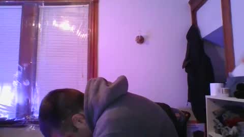 Snapshot of crush380 chatting on February 10, 2025, 1:03 am Crush380 online show from February 10, 2025, 1:03 am