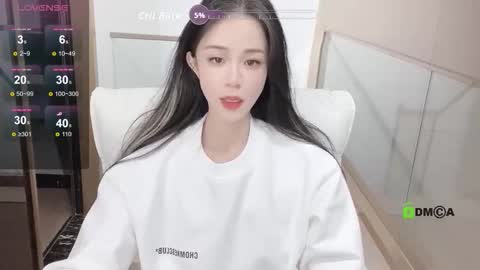 Snapshot of crush521 chatting on February 10, 2026, 5:33 am Slutty Jane online show from February 10, 2026, 5:33 am