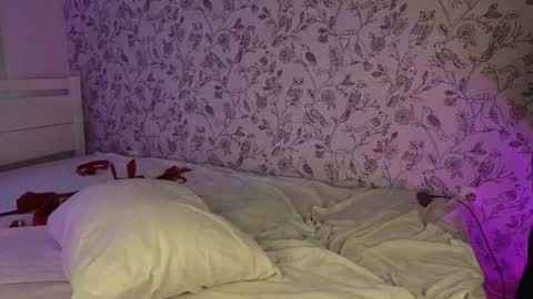 crybae0 online show from March 16, 2026, 5:44 am