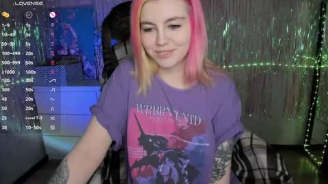 Snapshot of cryptobjgirlv2 chatting on February 26, 2025, 5:07 pm Lilith online show from February 26, 2025, 5:07 pm