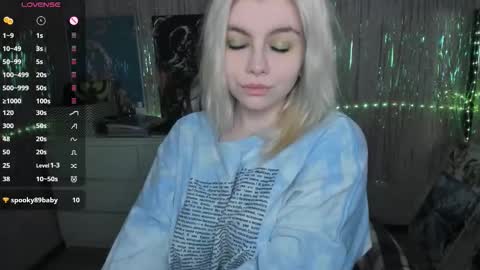 Snapshot of cryptobjgirlv2 chatting on September 12, 2025, 5:02 pm Lilith online show from September 12, 2025, 5:02 pm