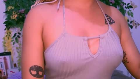 crysrus online show from December 21, 2025, 1:24 am