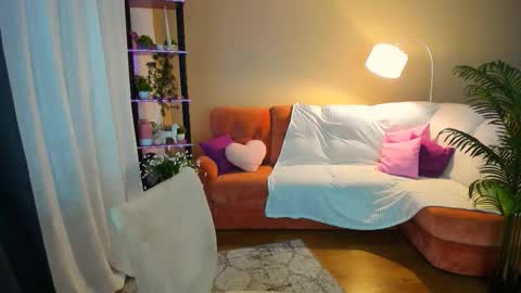 Snapshot of crystaalstaar chatting on September 20, 2025, 7:15 pm Anna online show from September 20, 2025, 7:15 pm