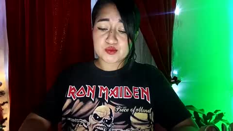 Snapshot of crystal_669 chatting on December 23, 2024, 5:28 am carol online show from December 23, 2024, 5:28 am