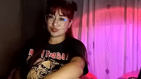 Snapshot of crystal_669 chatting on February 6, 2025, 4:21 am carol online show from February 6, 2025, 4:21 am