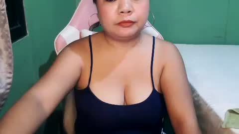 Crys online show from July 22, 2026, 2:09 pm