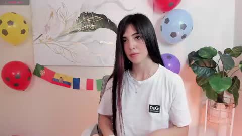 Snapshot of crystal_arlette chatting on June 19, 2026, 2:54 pm crystal_arlette online show from June 19, 2026, 2:54 pm