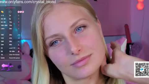 Snapshot of crystal_blond chatting on October 30, 2025, 8:09 pm Crystal online show from October 30, 2025, 8:09 pm