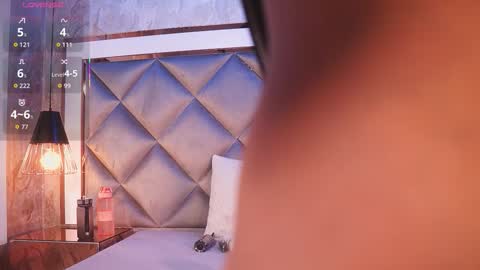 crystal_gilton online show from March 5, 2026, 7:10 pm