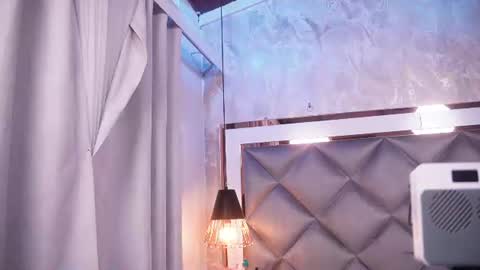 Snapshot of crystal_gilton chatting on June 9, 2026, 7:03 pm crystal_gilton online show from June 9, 2026, 7:03 pm