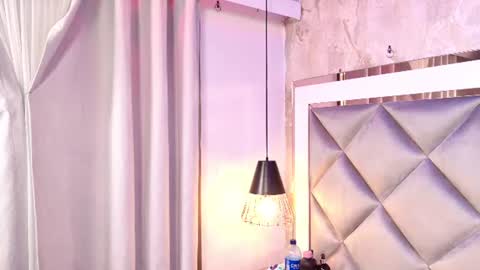 crystal_gilton online show from June 22, 2026, 7:11 pm