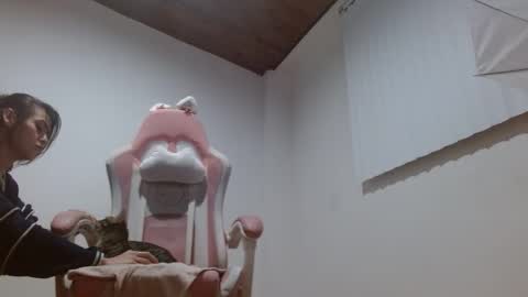 Crystal Blaze online show from December 21, 2025, 9:16 am