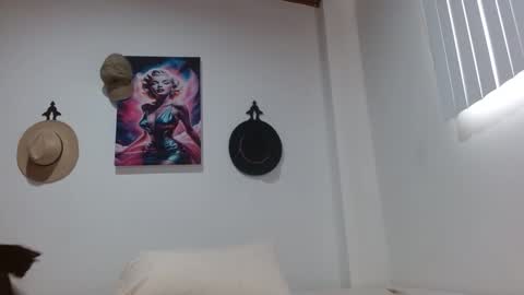 Crystal Blaze online show from February 6, 2026, 9:29 pm