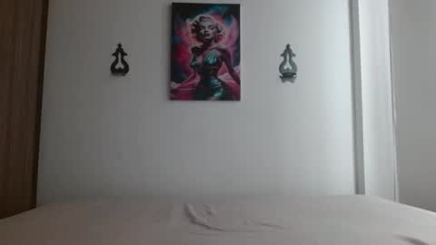 Snapshot of crystal_starx chatting on May 31, 2026, 3:30 pm Crystal Blaze online show from May 31, 2026, 3:30 pm