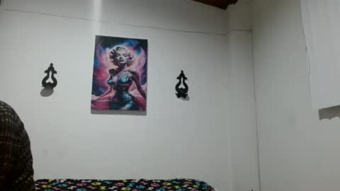 Snapshot of crystal_starx chatting on June 8, 2026, 1:28 am Crystal Blaze online show from June 8, 2026, 1:28 am