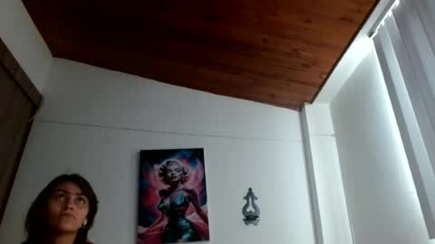 Snapshot of crystal_starx chatting on June 13, 2026, 5:44 pm Crystal Blaze online show from June 13, 2026, 5:44 pm