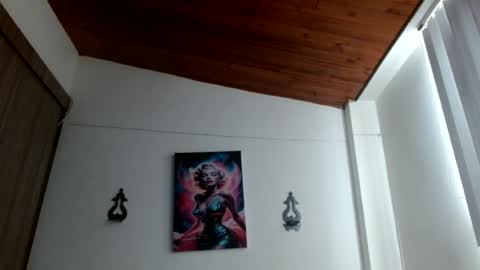 Snapshot of crystal_starx chatting on June 14, 2026, 4:53 pm Crystal Blaze online show from June 14, 2026, 4:53 pm