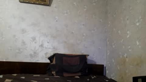 Snapshot of crystal_vibe chatting on March 16, 2026, 5:24 am Crystallax online show from March 16, 2026, 5:24 am