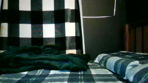 crystalarrowhead online show from February 23, 2026, 1:36 am