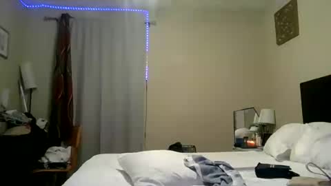 Snapshot of crystalbarbie214 chatting on June 25, 2026, 4:12 am crystalbarbie214 online show from June 25, 2026, 4:12 am