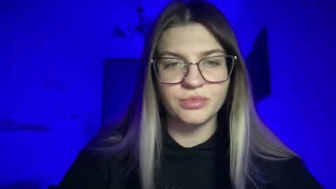Snapshot of crystalblush01 chatting on April 26, 2026, 5:10 pm crystalblush01 online show from April 26, 2026, 5:10 pm