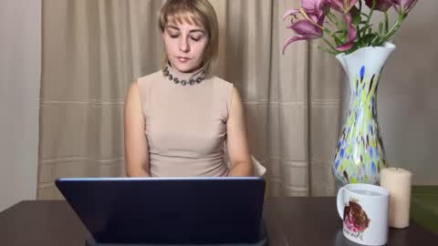 Snapshot of crystalfever_ chatting on July 13, 2026, 8:00 pm Mary online show from July 13, 2026, 8:00 pm