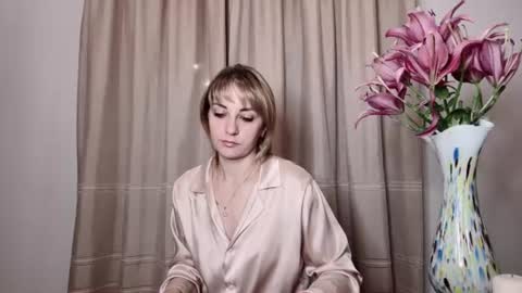 Snapshot of crystalfever_ chatting on July 15, 2026, 7:52 pm Mary online show from July 15, 2026, 7:52 pm